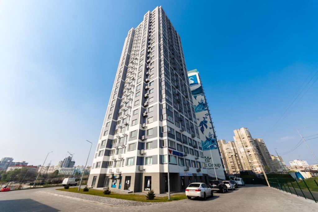 Квартира Люкс В Жк Лебединый, Ул. Ревуцкого 40 Г Kiev Ngoại thất bức ảnh